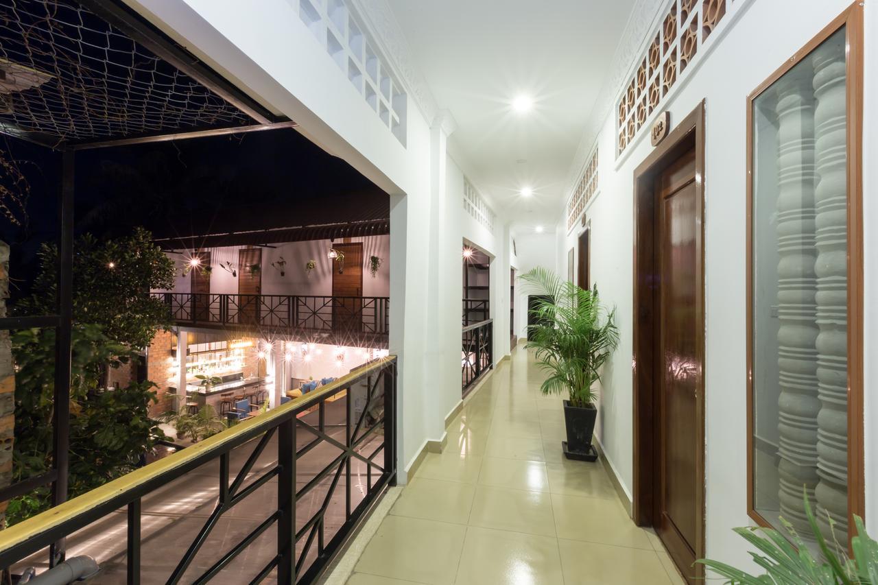 1953 Siem Reap Hostel Exterior foto